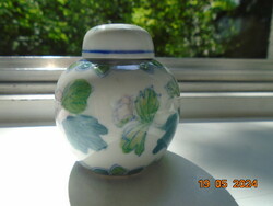 Hand painted Chinese vase with lid with pale pink peony and leaf pattern