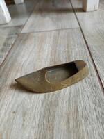 Gorgeous old copper ashtray slipper (10x4x1.8 cm)