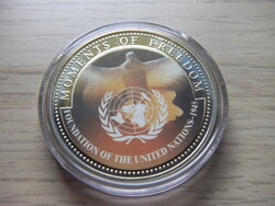 10 Dollár  Az ENSZ Megalakulása  ( 1945 )  Libéria  2001 Zárt kapszulában