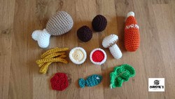 Crocheted chicken leg package for children