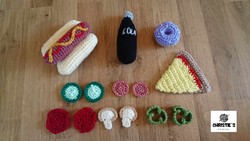 Crocheted hotdog package for children