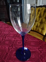 Kék talpú boros pohár, magassága 19,5 cm. Vanneki!
