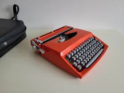 Régi retro kis méretű piros táskaírógép mid century írógép