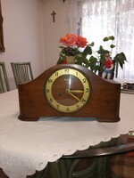Artdeco mantelpiece clock