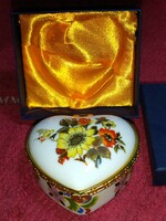 Gyönyörű virág mintás porcelán szív alakú ékszertartó