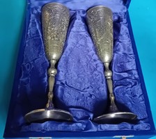 2 Champagne glasses in a gift box, engraved metal