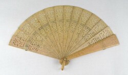1R755 old 14 member butter color openwork small fan