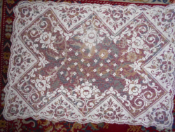 -Régi  vékony flé csipke terítő  88  cm X 62 cm