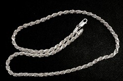 Ezüst új nyaklánc, csavart, súlyos 20,5 gr, fényes, jelzett 925 ezüst ékszer Budapesten átvehető
