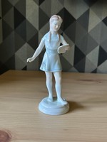 Drasche kottát olvasó lány figura