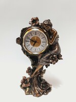Szecessziós stílusú Veronese nőalakos szobor, 24,5 cm