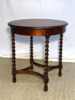 Antik kerek mahagóni viktoriánus asztal.
