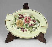 1R823 Virág mintás vajszínű Zsolnay porcelán hamutál