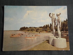 Képeslap, Fonyód  Alsóbélatelep, Balaton part,strand,Emberpár szobor látkép,részlet,1962-