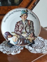 Vadász kopóval és zsákmányával porcelán  fali dísztányéron
