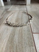 Meseszép régi ezüstözött, üveggyöngy díszes tiara (13,5x14,5x2 cm)