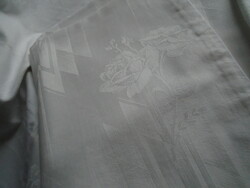 Párnahuzat 2 db. Rózsás, selyem damaszt 80 x 71  cm.