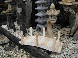 Kis kerti fa híd 70 x35cm natúr fenyő Japán kertekbe dísz híd Személyes átvétellel
