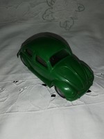 Vintage lendkerekes VW Bogár játékautó