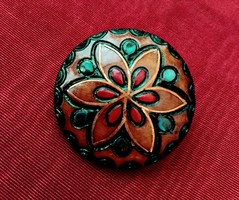 RETRO  KÉZZEL FARAGOTT FESTETT FA  BROSS KITŰZŐ
