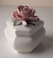 Antik Capodimonte porcelán bonbontartó , bonbonier, rózsa dísszel
