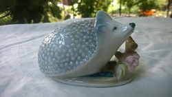 Zsolnay süni bájos figura hibátlan, ajándékba is- 9 x 7 cm