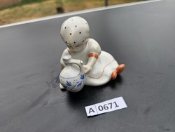 A0671 Zsolnay Annuska korsóval