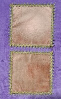 2db bársony terítő vitrinbe (L4952)