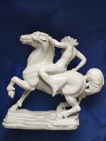 Herendi porcelán. Herendi nagyméretű lovon ülő amazon