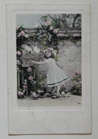 ZA538.19   Kislány madarakkal , kalitkával  1910  régi képeslap