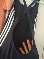 Eredeti vadonatúj Adidas Infinitex fürdőruha sötétkék 80 cm ig hossza nyúlik