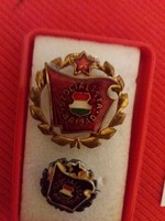Szocreál Kiváló Szocialista Brigád arany fokozat a dobozával a képek szerint 2.