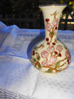 Zsolnay  porcelán váza -kézi festés-arany kontúr-mesterszignóval