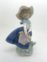 Lladro Porcelain Girl with Hat and Flower Basket 18cm 5222