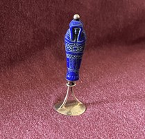 Régi szarkofág figura ezüst talpon