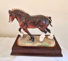 Limited edition Hereford Fine China St Vincents majestic horse 68/500 27cm
