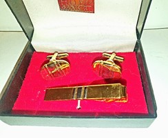 Mandzsettagomb, nyakkendőtűvel dobozában (1245)