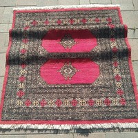 Kézi csomózású Bokhara szőnyeg. Alkudható.