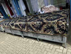 Csodaszép brokát anyag tekercsben