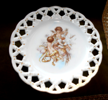 Antik osztrák tányér  puttokkal áttört szegéllyel 18,5 cm