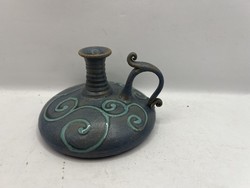 Sétáló gyertyatartó kerámiából,, 10 cm-es magasságú. 7142