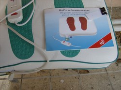 Reflex zone massage cushion