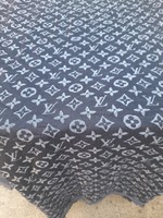 Vintage Louis Vuitton fekete ezüst nagykendő