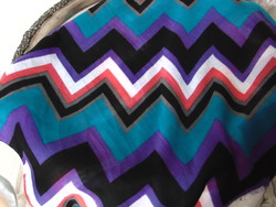 Cikcakk mintás Marks & Spencer sál