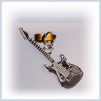 Ezüst gitár medál