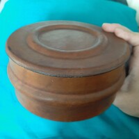 Masszív kézzel készült bőr bevonatos doboz 17x8cm
