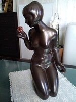 42 cm-es Royal Dux kerámia női akt rózsával 60-70-es évekből, Mid-Century design!