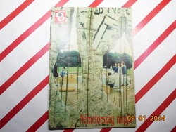 Régi retro újság - OV Ország Világ -  1990. október 3. - Születésnapra kitűnő ajándék.