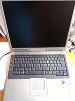 19 éves Pentium 4-es laptop