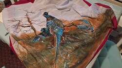 Gyönyörű  selyem kendő. 85x90 cm.őszi színekkel.